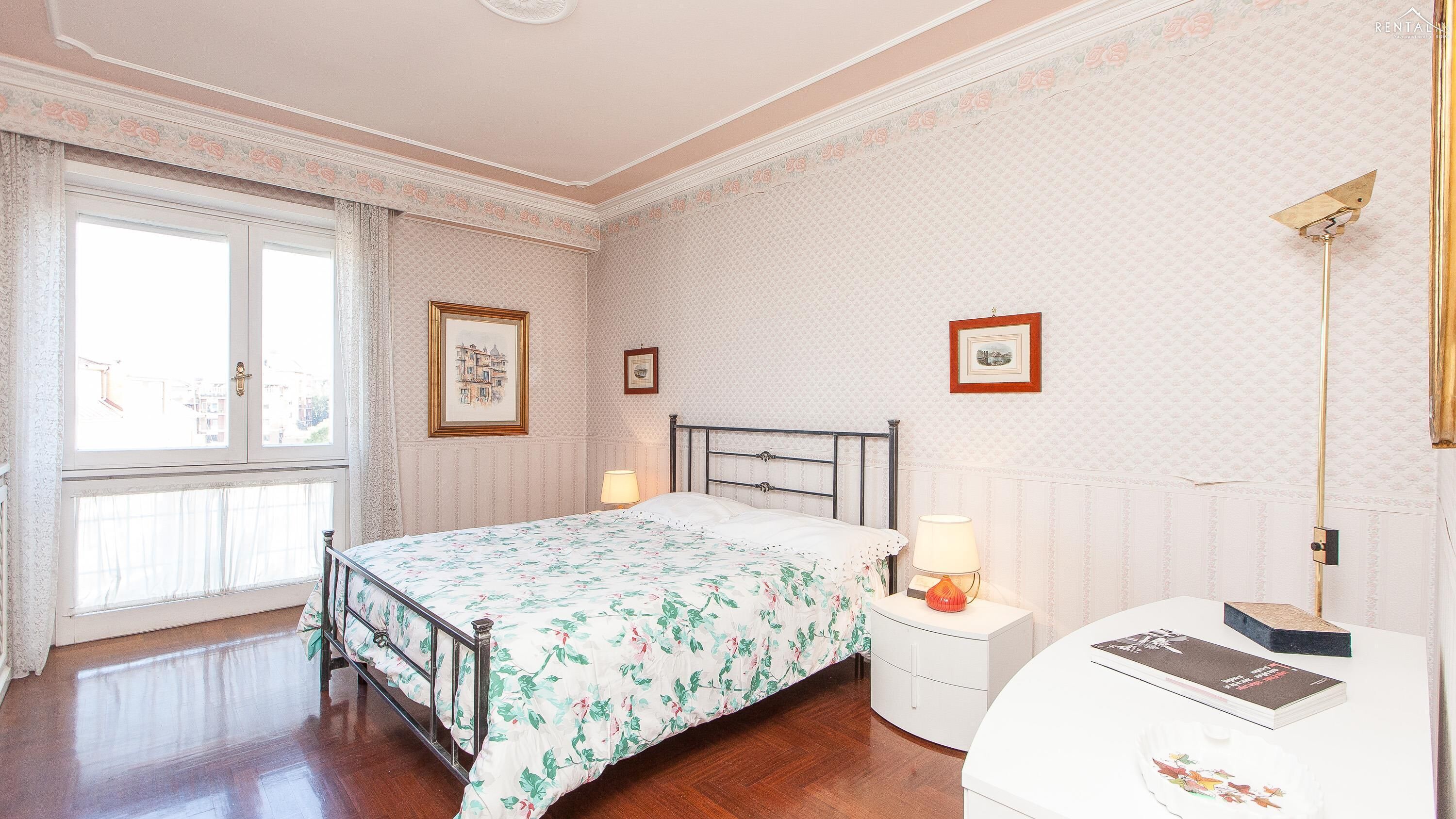 Apartment | 4 bedrooms, free WiFi