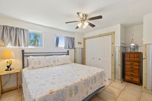 1 soverom, strykejern/-brett, reiseseng for barn og wi-fi