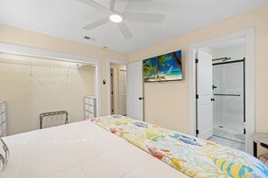 3 bedrooms, iron/ironing board, travel crib, WiFi