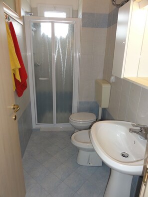 Apartment, 1 Schlafzimmer, Balkon, Stadtblick | Badezimmer