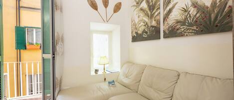 Apartment | Living area