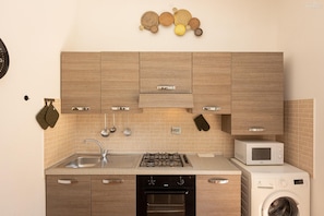 Huoneisto | Yksityinen keittiö | Mikroaaltouuni