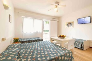 Studio, useita makuuhuoneita, parveke, valtamerinäköala | 1 makuuhuone