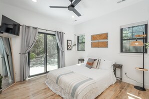 1 多间卧室、熨斗/熨衣板、WiFi、床单