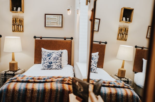 3 chambres, fer et planche Ă repasser, Wi-Fi, draps fournis