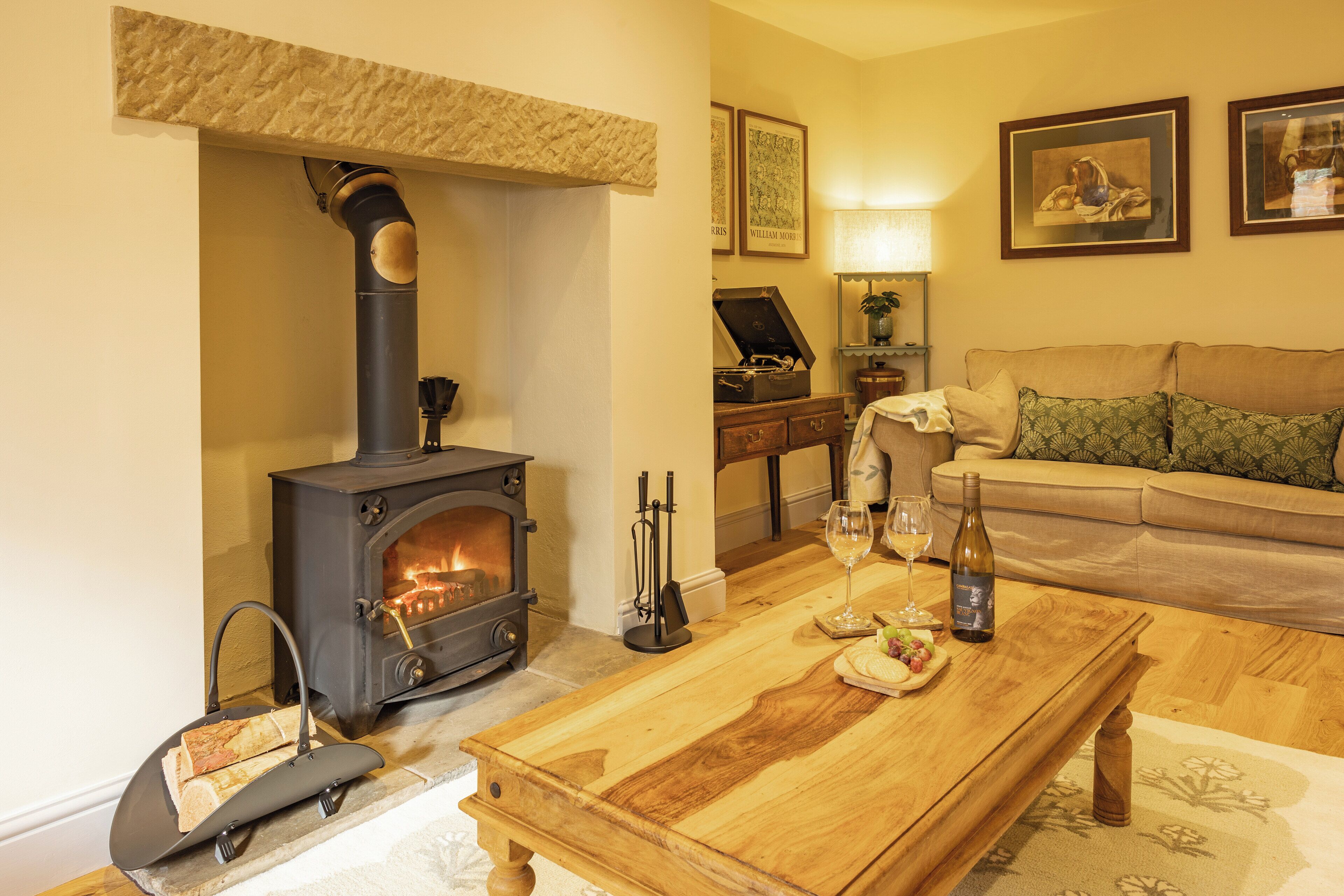 スマートテレビ、暖炉