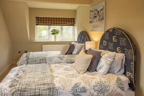 2 dormitorios, tabla de planchar con plancha, wifi gratis y ropa de cama