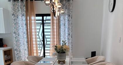 Enchanting 3-bedroom house with AC in Santo Domingo, 25 minutes from airport.