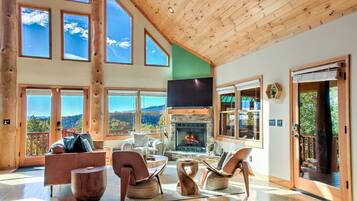 TV, fireplace, foosball, table tennis