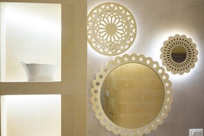 Interior - Apartment 'Biancomare Otranto - Apt 4' with Balcony, Wi-Fi and Air Conditioning (otranto)