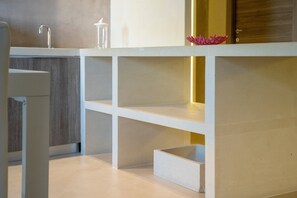 Interior - Apartment 'Biancomare Otranto - Apt 4' with Balcony, Wi-Fi and Air Conditioning (otranto)