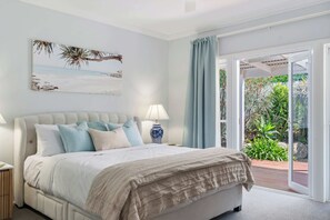 4 bedrooms, iron/ironing board, travel cot, WiFi