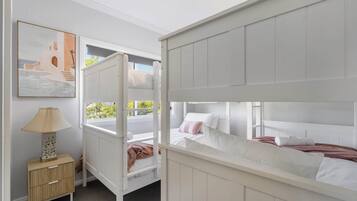 Iron/ironing board, travel cot, WiFi, bed sheets