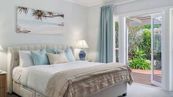 Iron/ironing board, travel crib, WiFi, bed sheets