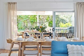 Dining - Crestmount at Milton NSW (Milton)