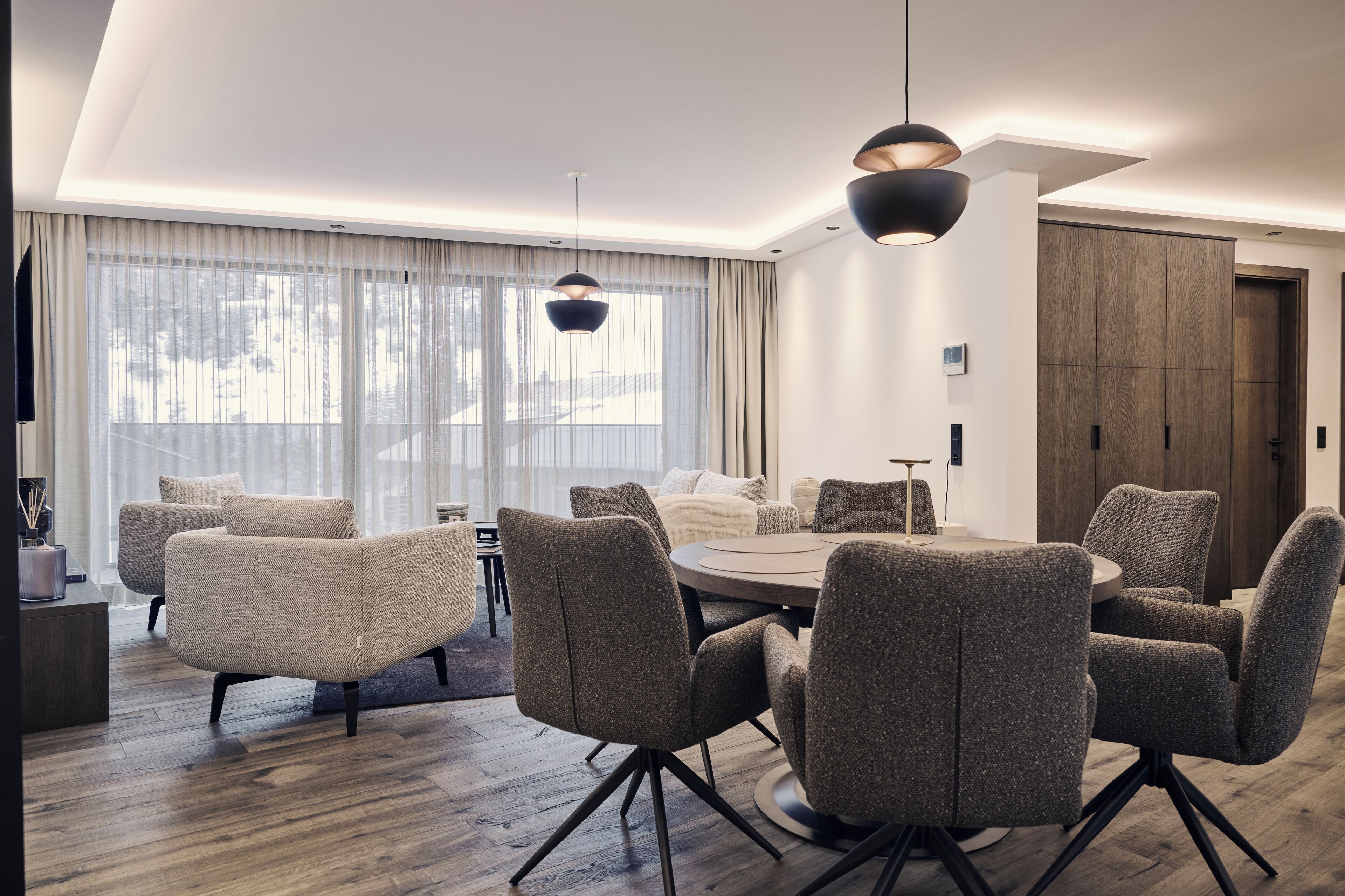 ทีวีจอแบน