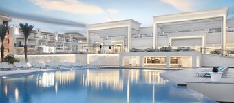 THE V Luxury Resort Sahl Hasheesh