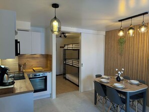 Imagen sin descripción, 3 de 12, botón