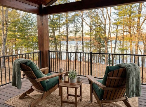 New 5BR Lake House at 5RK Ranch Lakeside – Dock, Fire Pit, Panoramic Views