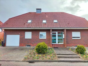 Exterior - Apartment on Two Floors, 60sqm, 2 Bedrooms, Max. 4 Guests (Horumersiel)