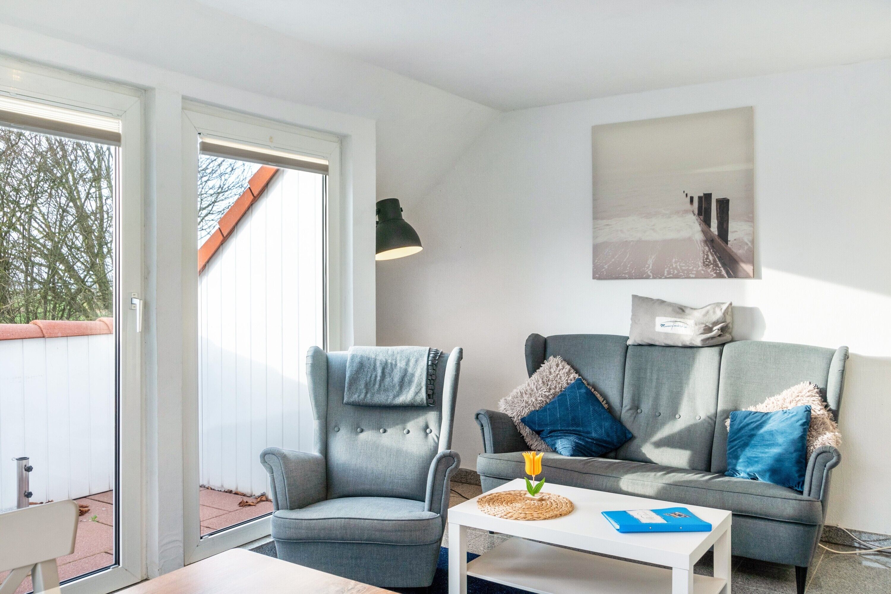 Fernseher, Tischtennisplatte, Stereoanlage