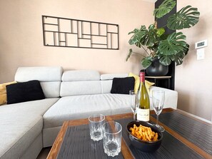 TV - Le Beauvoir, a chic haven near Strasbourg. (Lingolsheim)