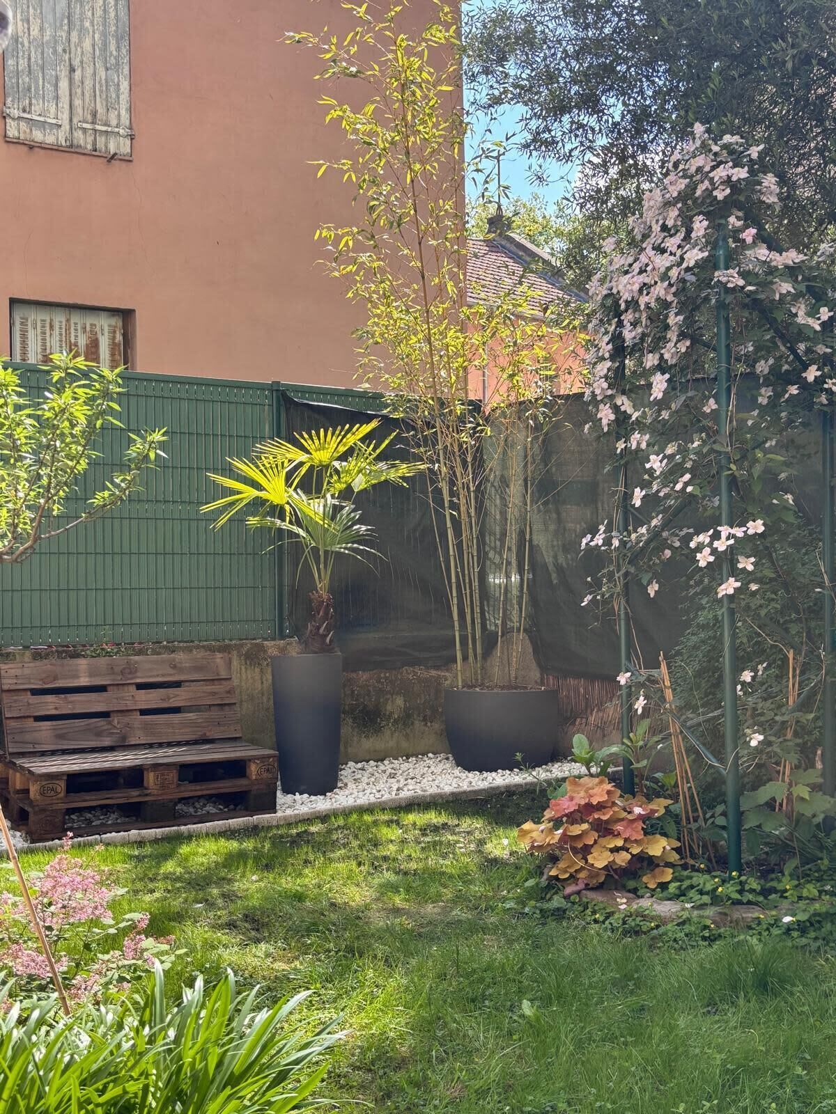 Enceinte de l’hébergement
