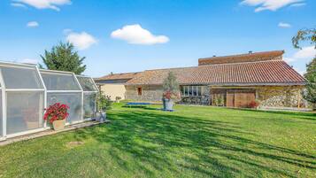 Enceinte de lâhĂ©bergement