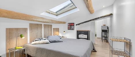 1 quarto, ferros/tábuas de passar roupa, Wi-Fi, roupa de cama