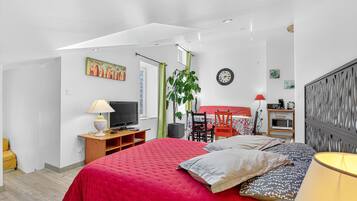 1 chambre, fer et planche Ă repasser, Wi-Fi, draps fournis