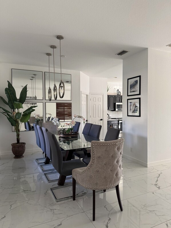 تناول الطعام