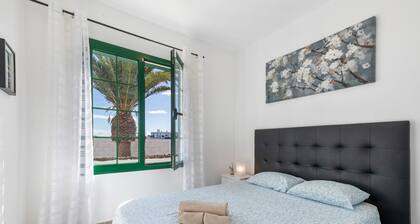 Vacation Apartment 'Real' with Private Terrace, Shared Garden and Wi-Fi