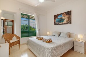 1 quarto, ferros/tábuas de passar roupa, Wi-Fi, roupa de cama