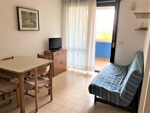 Interior - Bright Flat With a Large Balcony (San Michele al Tagliamento)