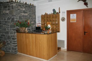 Lobby - Hotel Puitavaca (Ainet de Cardós)