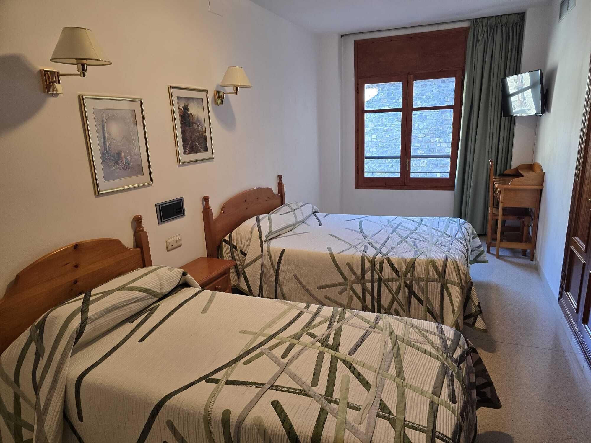 Basic Double Room | Free WiFi