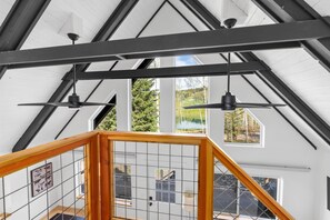 Interior - Home on golf course pond. Hike. Swim. Golf! (Star Valley Ranch)