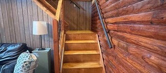 Snowmobile in and out trail access 1/4 mile