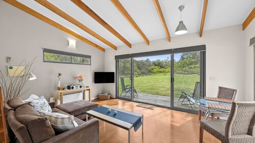 Harvest Studio Two - Coastal Comfort Meets Country Serenity