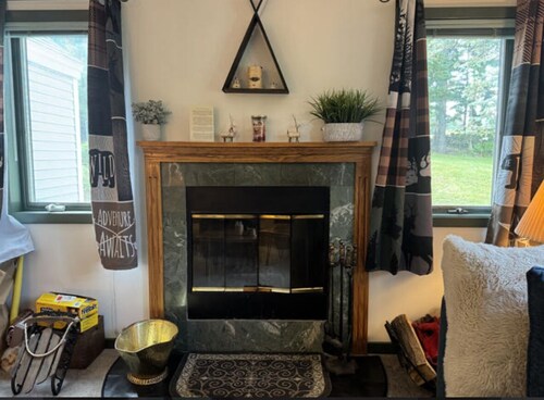 Cozy 1-bedroom condo in Dover, VT steps away from Mount Snow