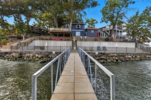 Property grounds - Private Lakefront | Hot Tub + Dock + 180° Views (Sunrise Beach)