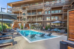 Outdoor pool, a heated pool - Walk to Broadway-Hyve Urban Cowboy-3BR Lux Condo w/ Pool & Gym (Nashville)
