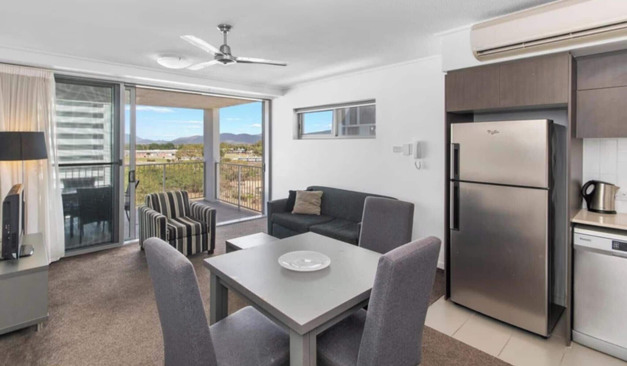 Apartment, 1 Bedroom, Accessible, Smoking | Interior