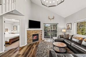 TV, fireplace, DVD player