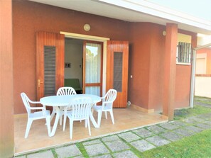 Villa, 2 Schlafzimmer, Terrasse, Gartenblick | Außenbereich