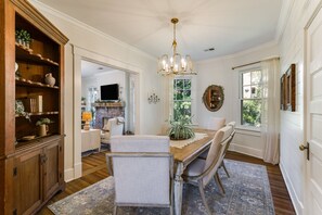 تناول الطعام