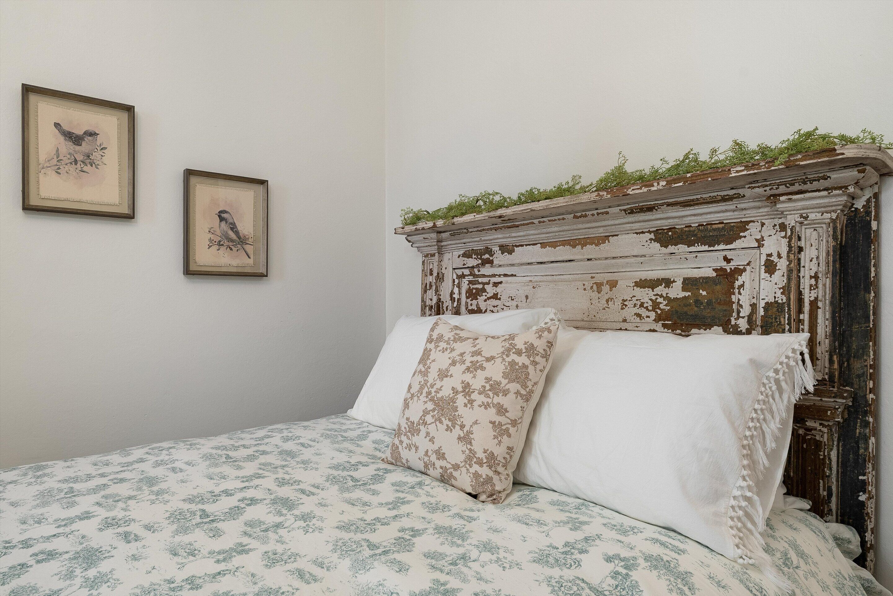 2 bedrooms, iron/ironing board, WiFi (free), bed sheets