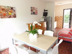 Apartamento, 2 habitaciones, balcón, vistas al jardín | Comedor
