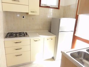 Villa, 2 chambres, patio, vue jardin | Intérieur