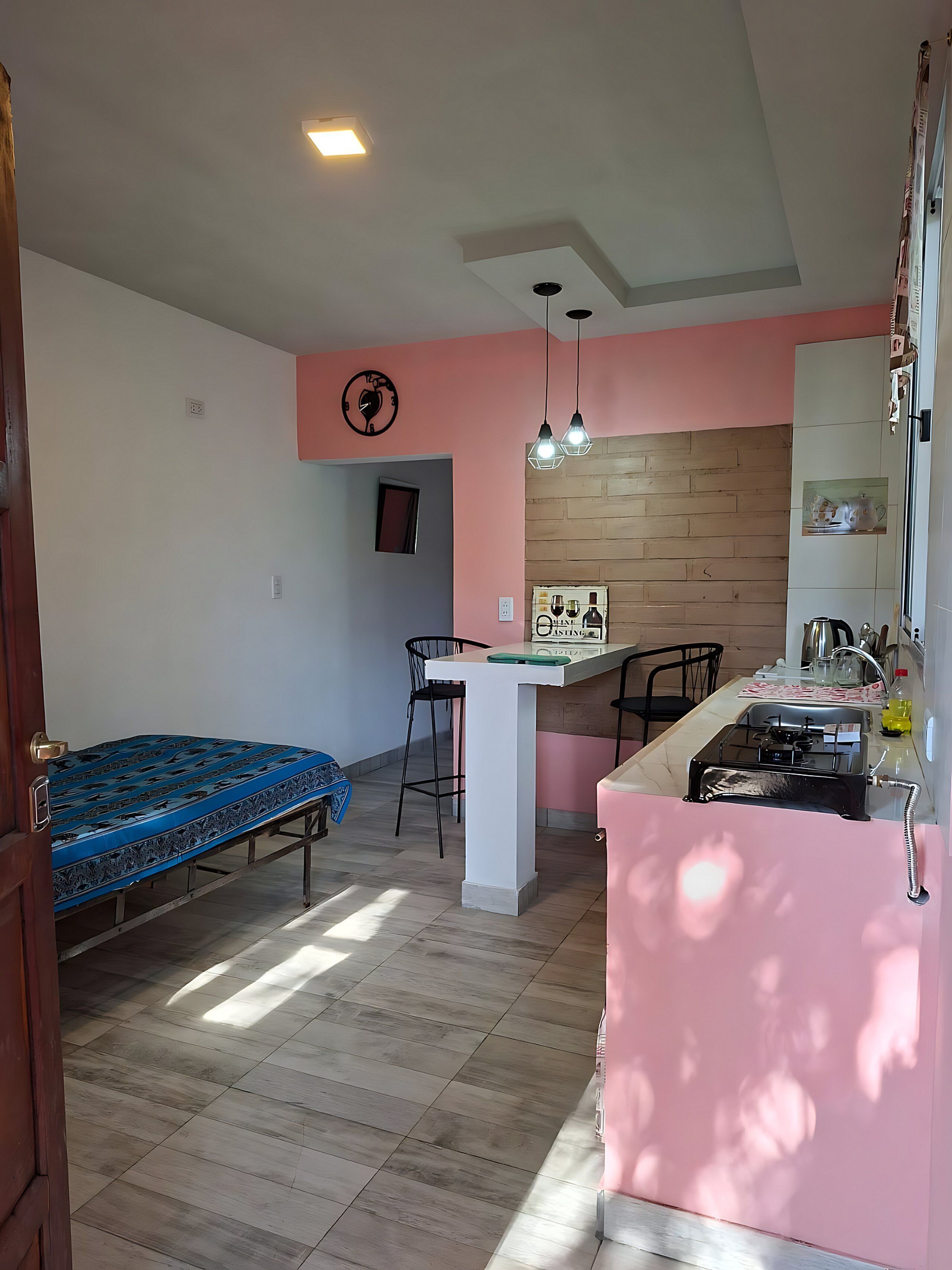 1 chambre, accès Internet, draps fournis